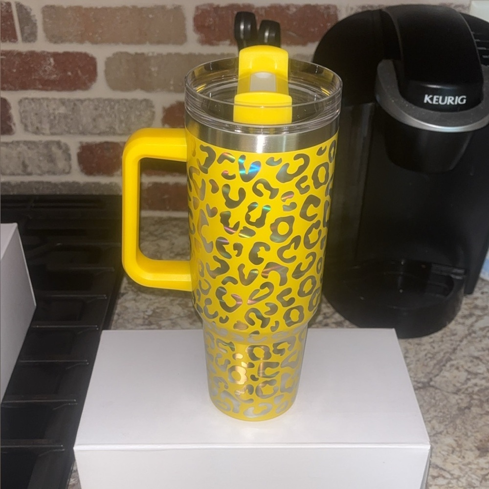 Yellow Leopard Print Tumbler with Handle